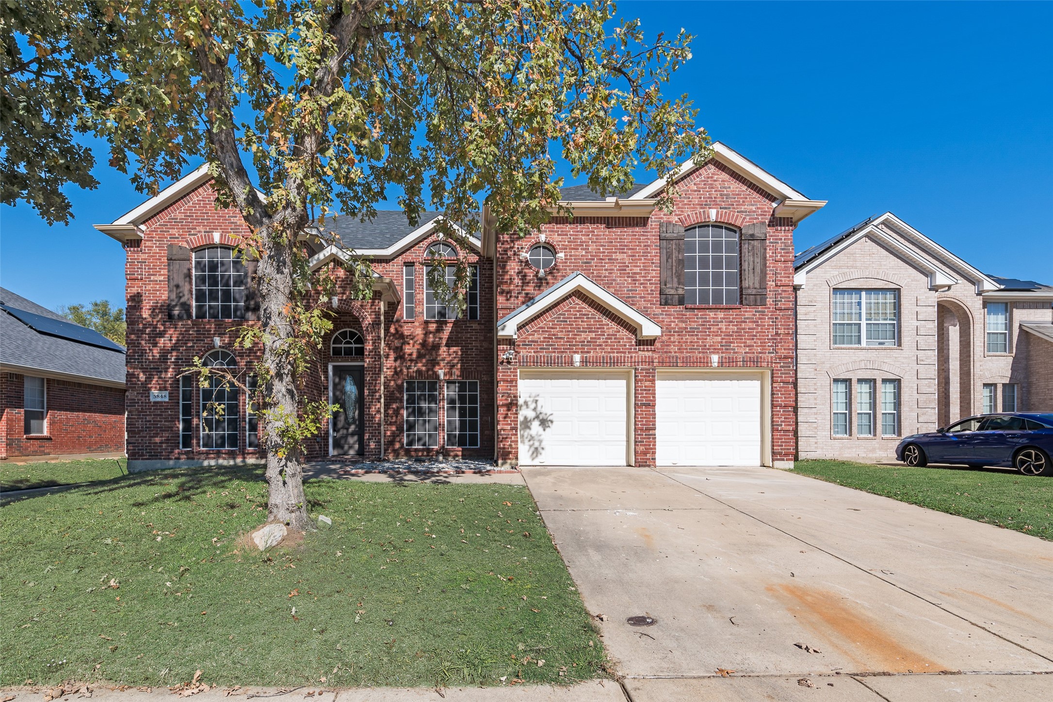 5848 Lorenzo Drive Grand Prairie TX 75052