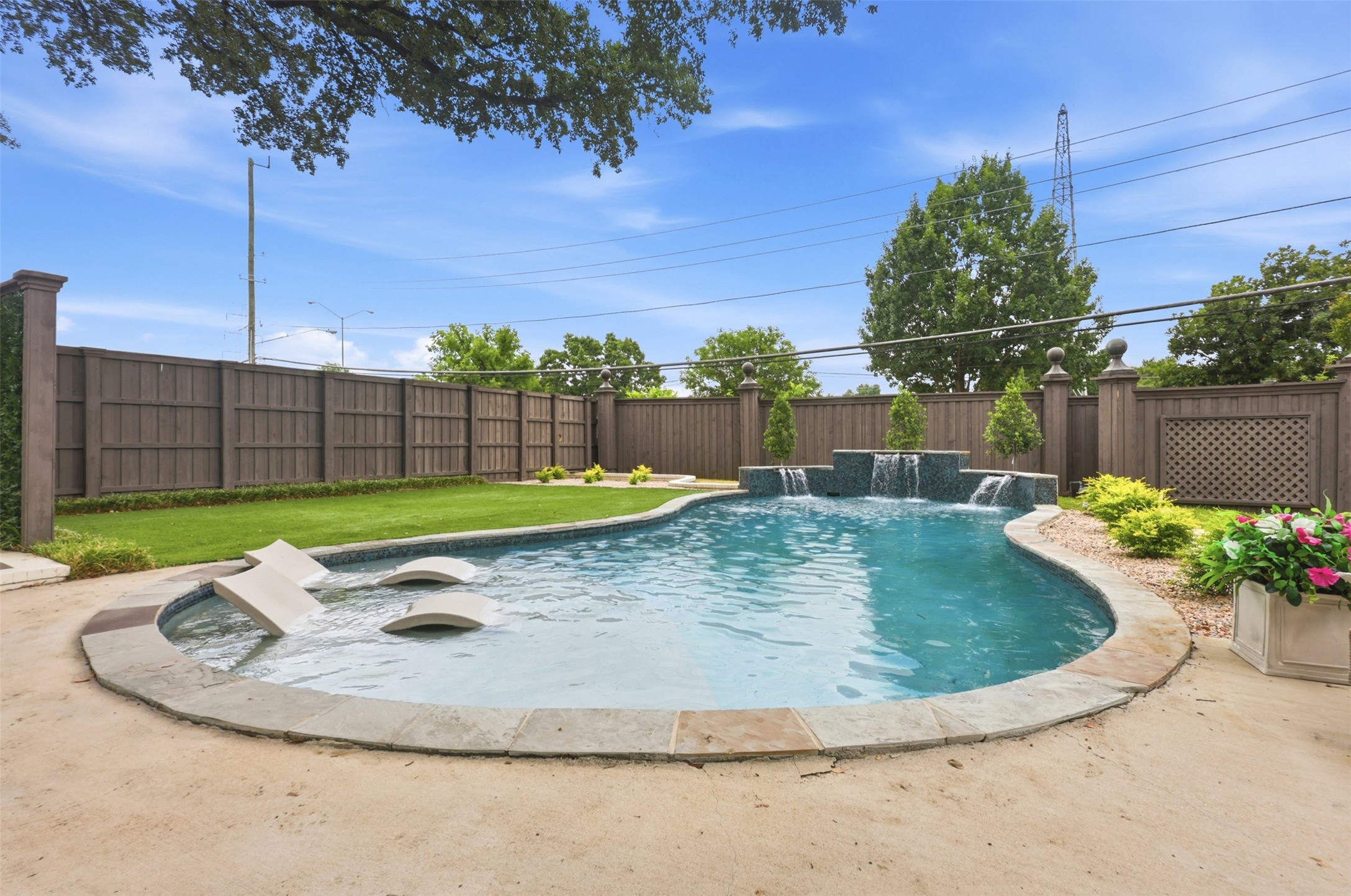 7654 Indian Springs Road Dallas TX 75248