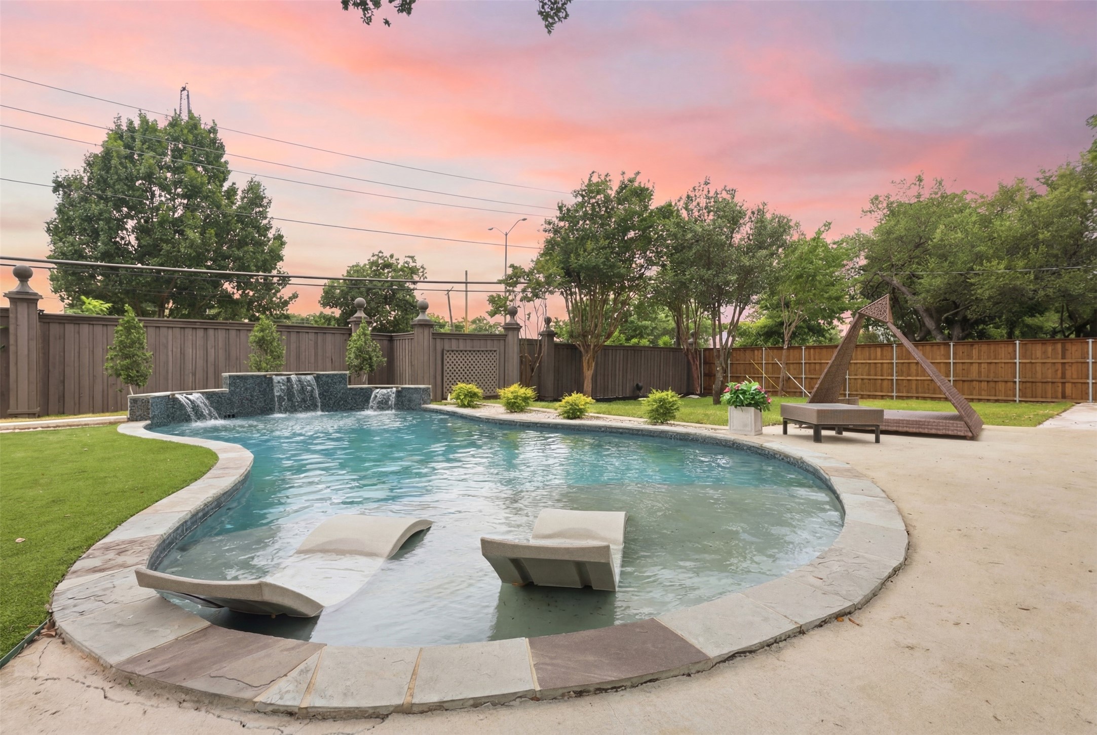 7654 Indian Springs Road Dallas TX 75248