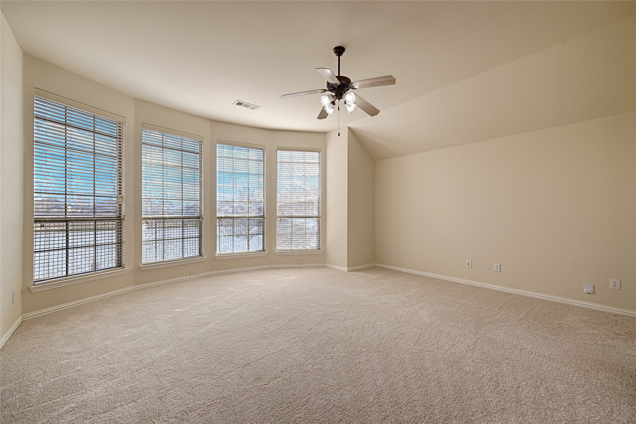2619 Cove Drive Grand Prairie TX 75054