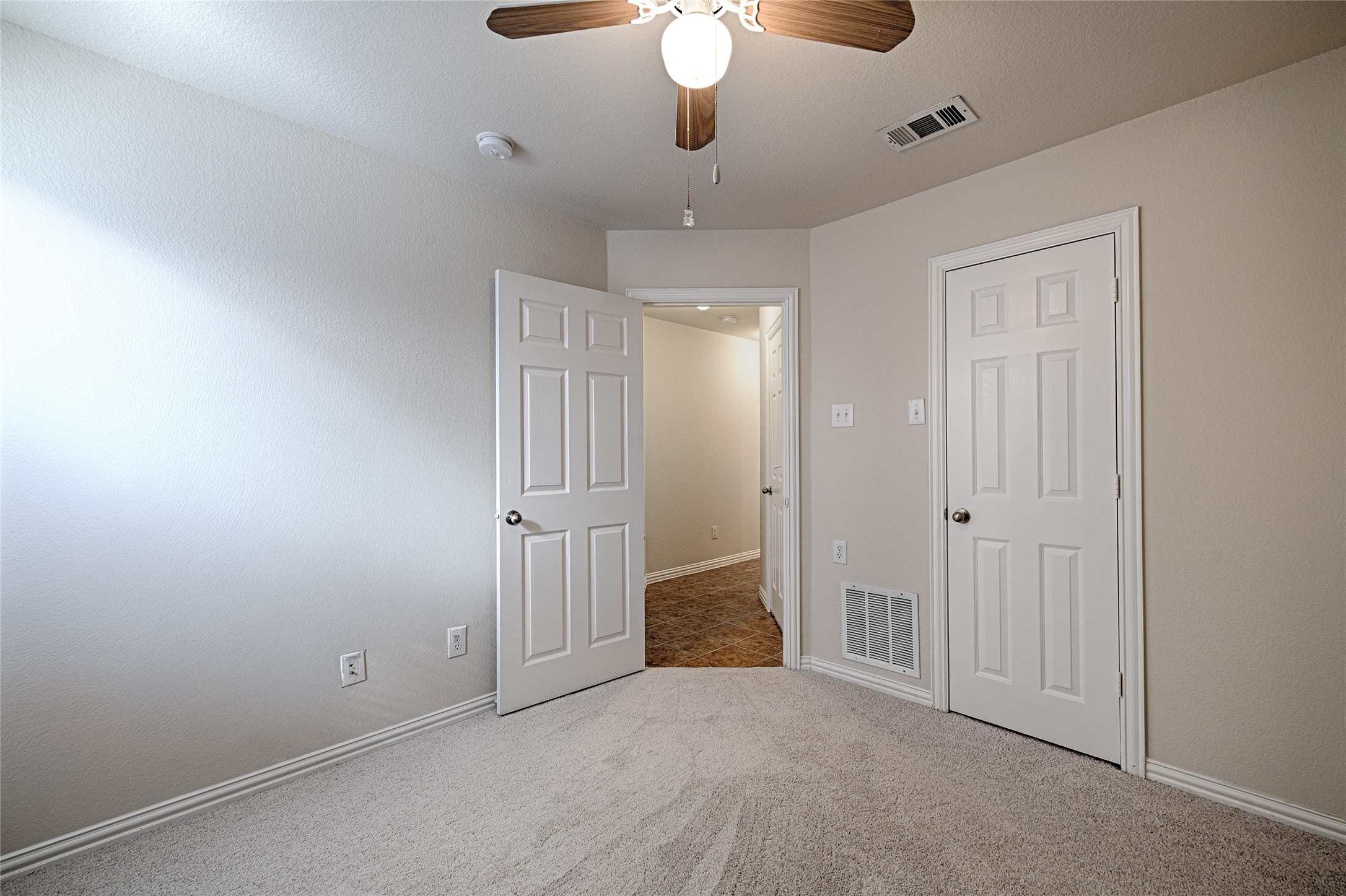 2619 Cove Drive Grand Prairie TX 75054