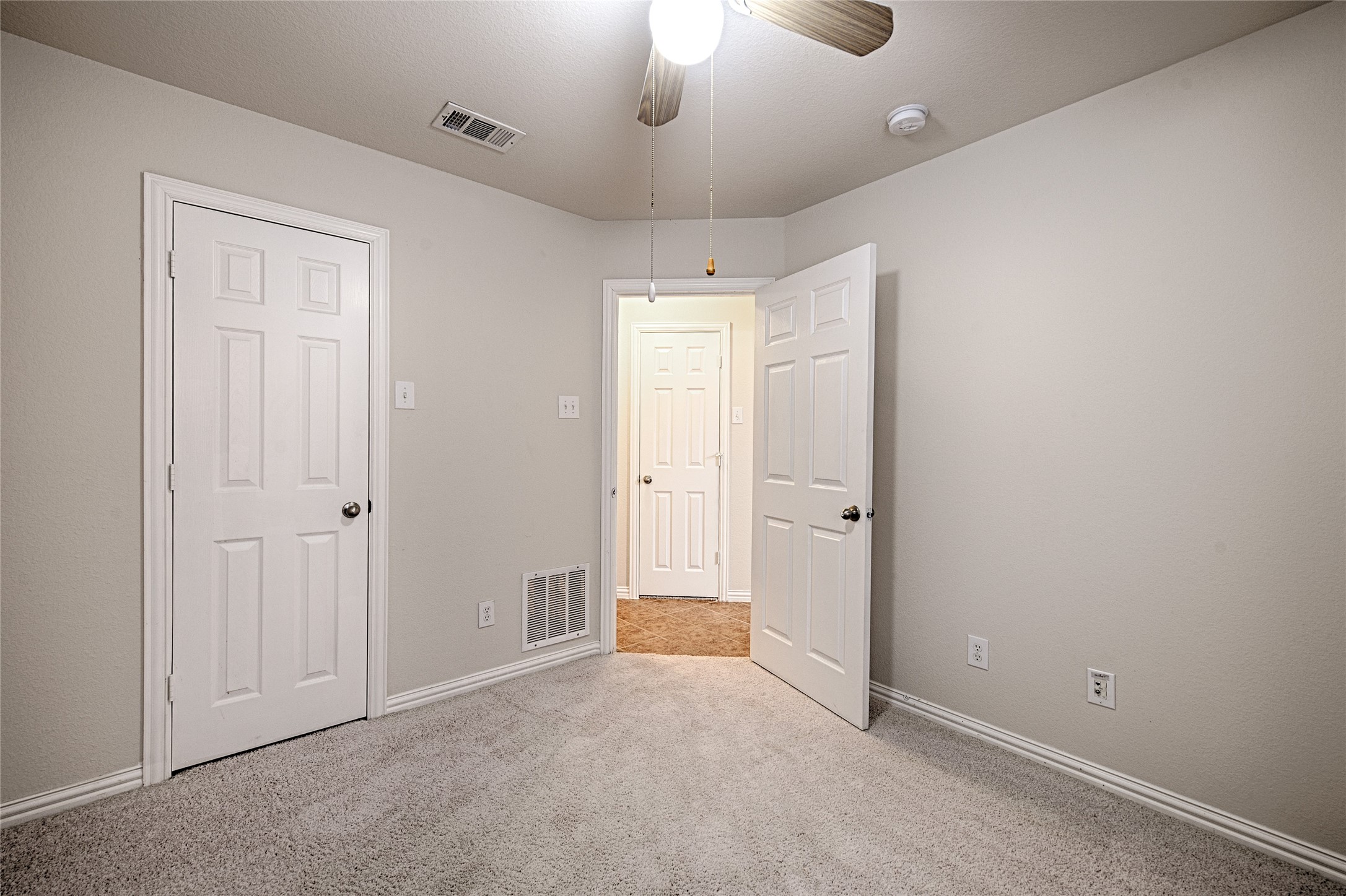 2619 Cove Drive Grand Prairie TX 75054