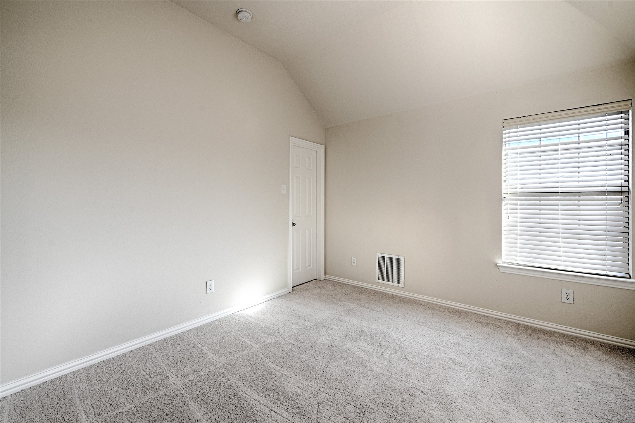 2619 Cove Drive Grand Prairie TX 75054