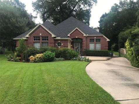 5976 Riverbend Place Fort Worth TX 76112