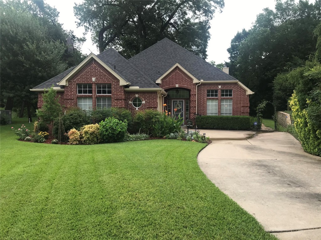 5976 Riverbend Place Fort Worth TX 76112