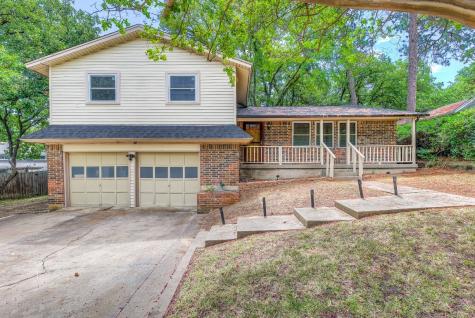 2604 Oak Cliff Lane Arlington TX 76012