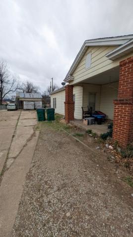 405 W Elm Street Olney TX 76374