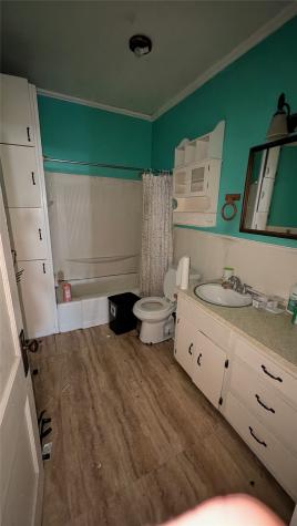 405 W Elm Street Olney TX 76374