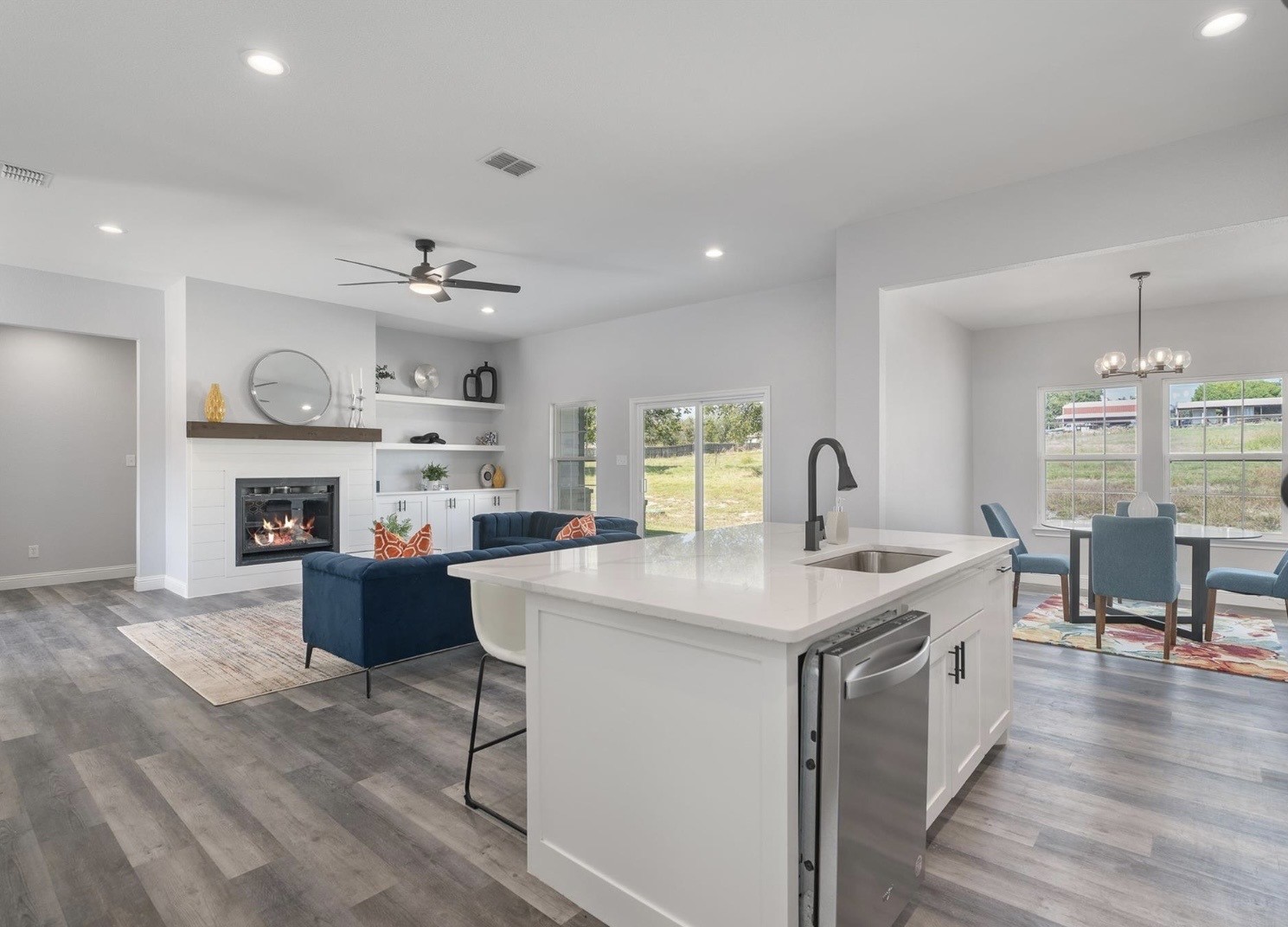 1013 Don Eve Court Azle TX 76020
