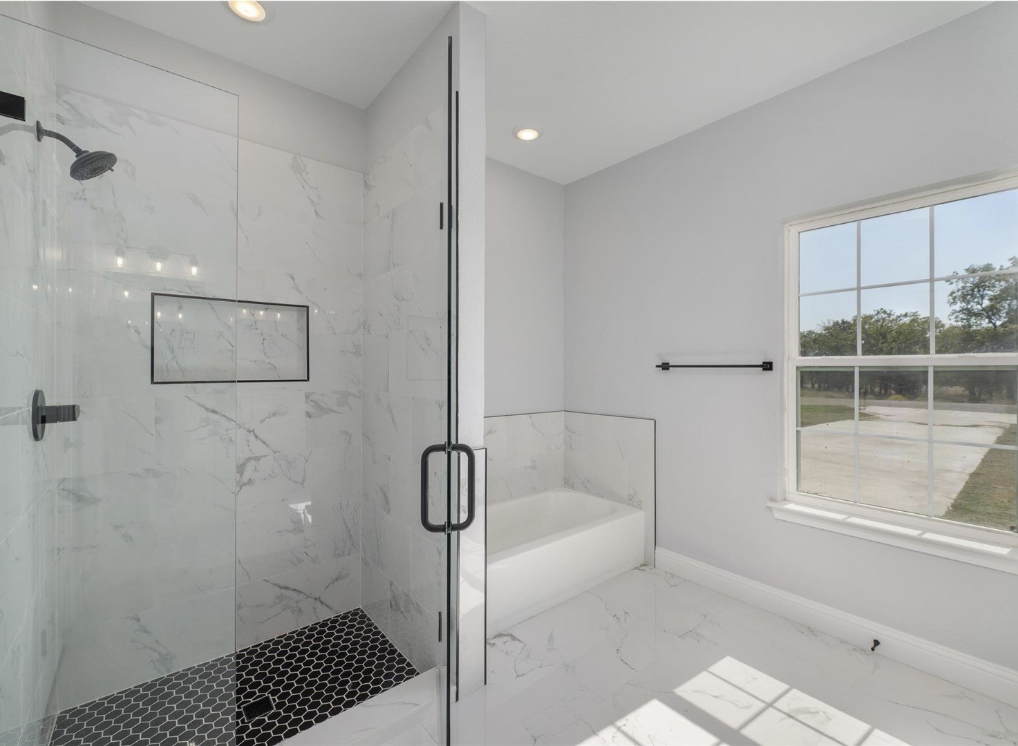 1013 Don Eve Court Azle TX 76020
