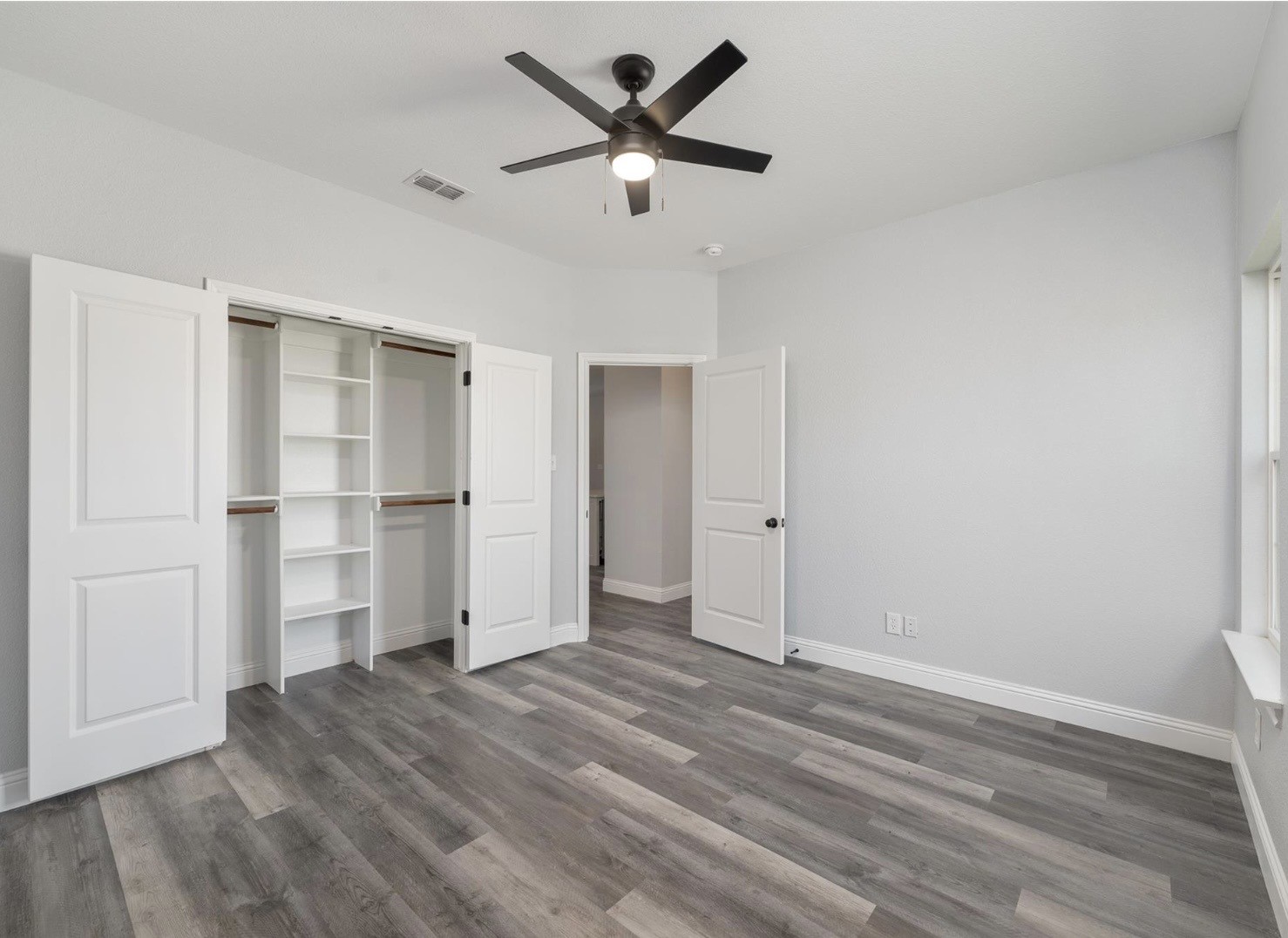 1013 Don Eve Court Azle TX 76020