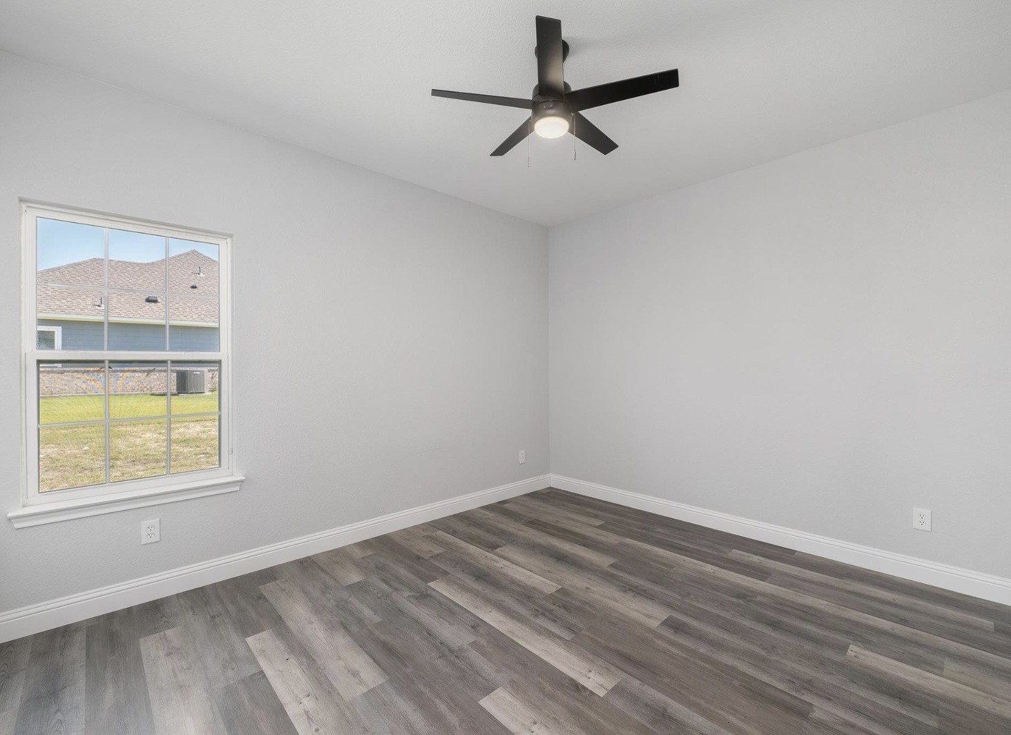 1013 Don Eve Court Azle TX 76020