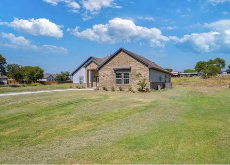 1013 Don Eve Court Azle TX 76020