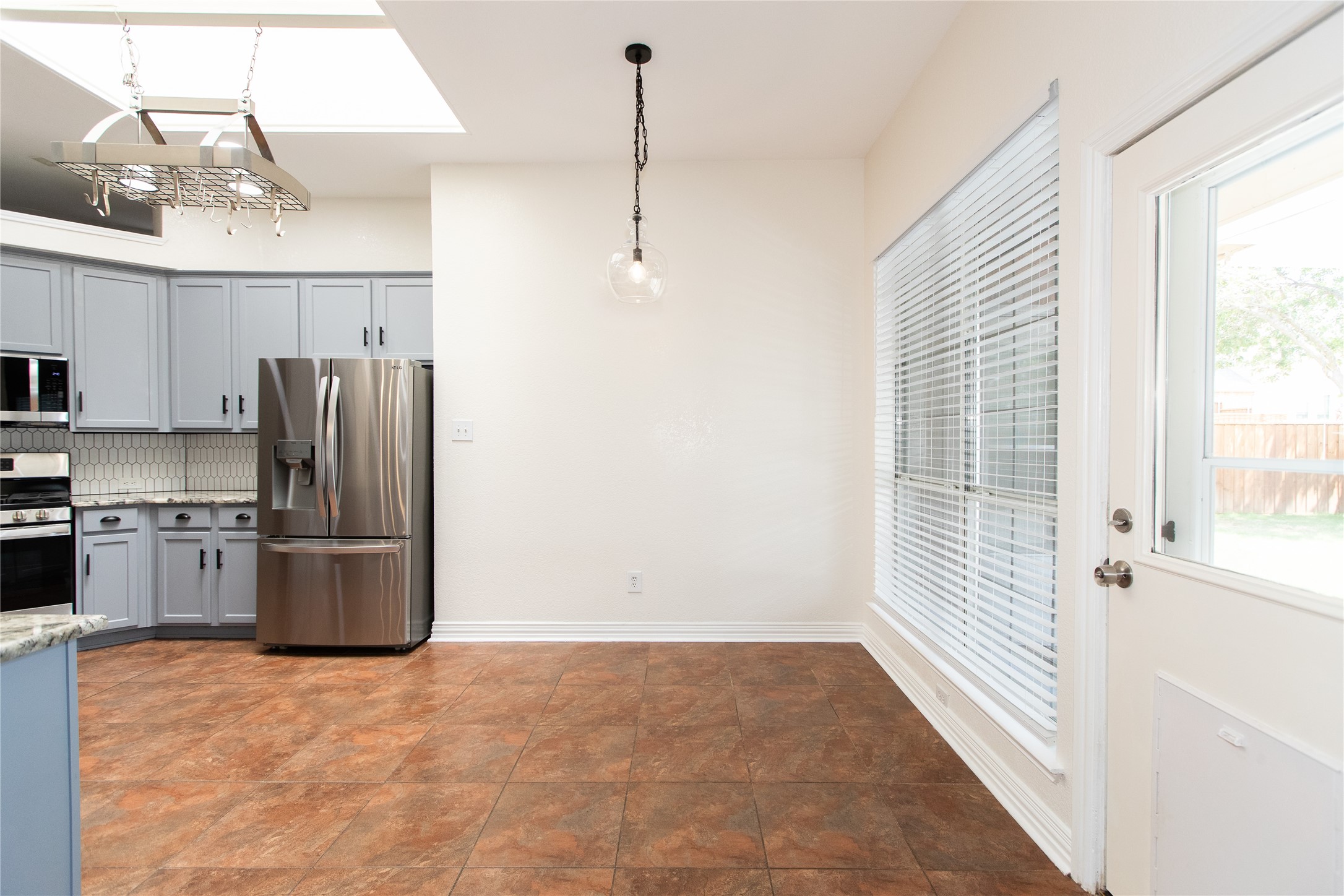 6122 Fieldcrest Lane Sachse TX 75048