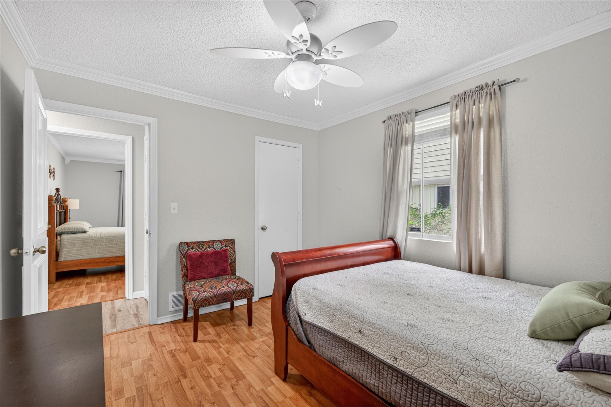 527 Falling Leaves Drive Duncanville TX 75116