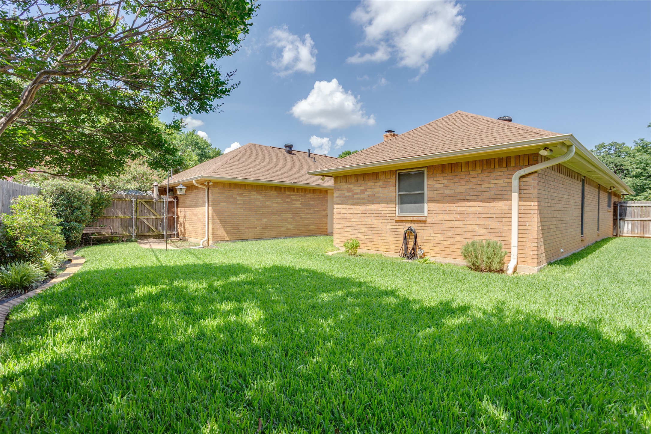 4322 Waycross Drive Arlington TX 76016