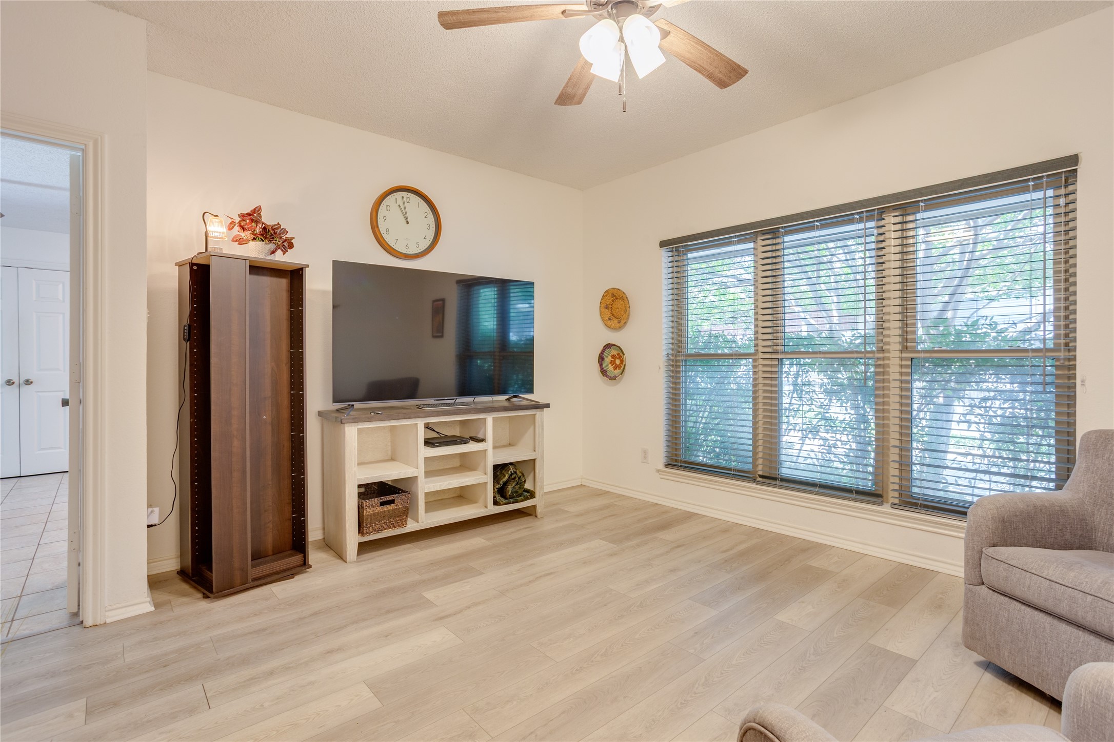 4322 Waycross Drive Arlington TX 76016