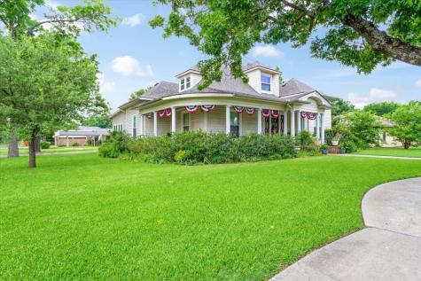 704 E Main Street Honey Grove TX 75446
