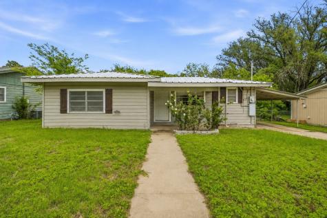 685 S First Avenue Stephenville TX 76401