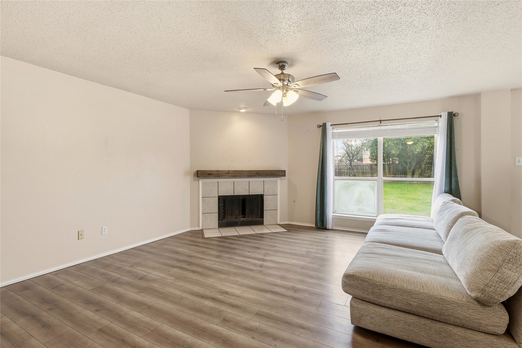 201 Jacob Drive Glenn Heights TX 75154