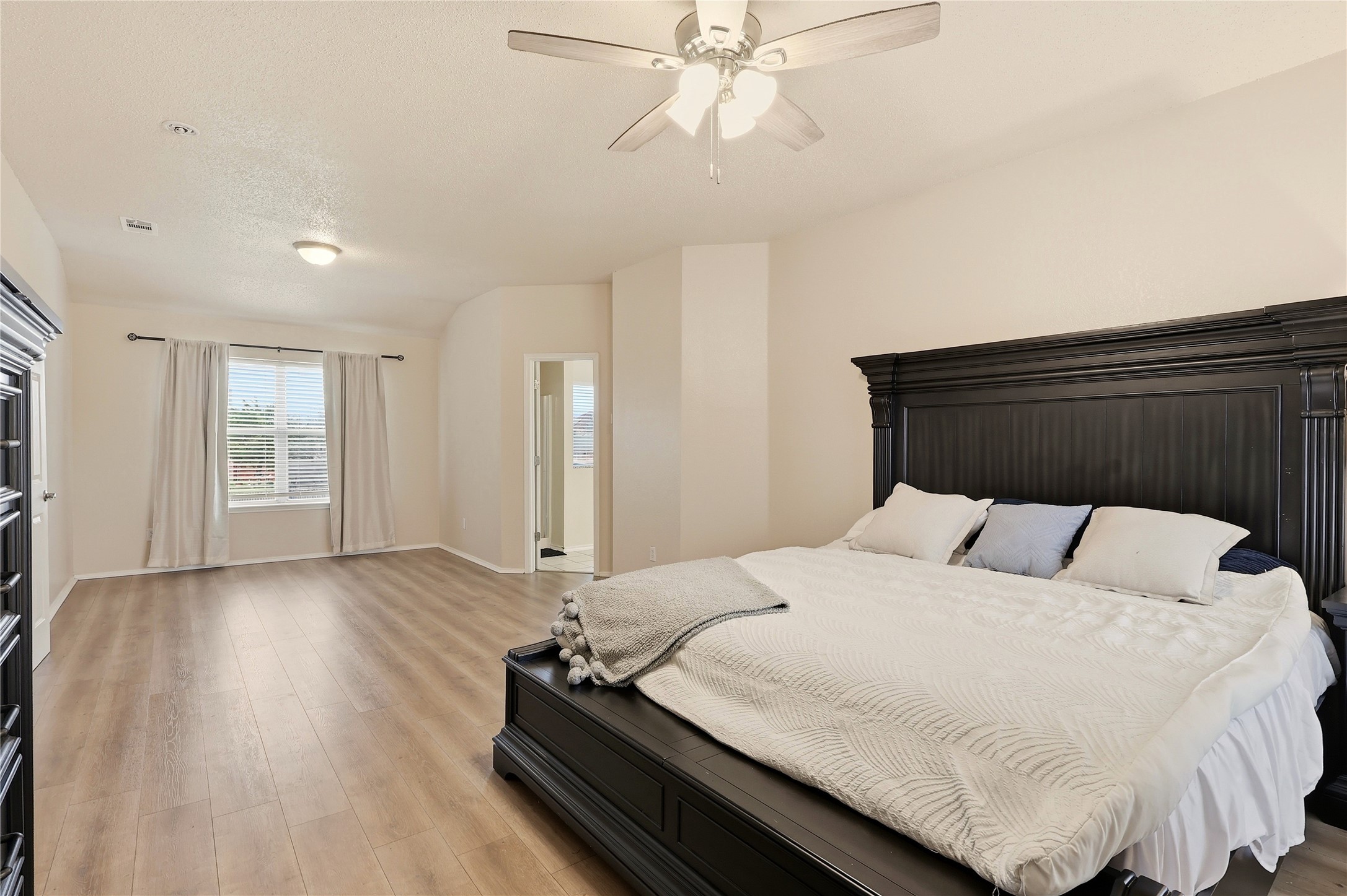 201 Jacob Drive Glenn Heights TX 75154
