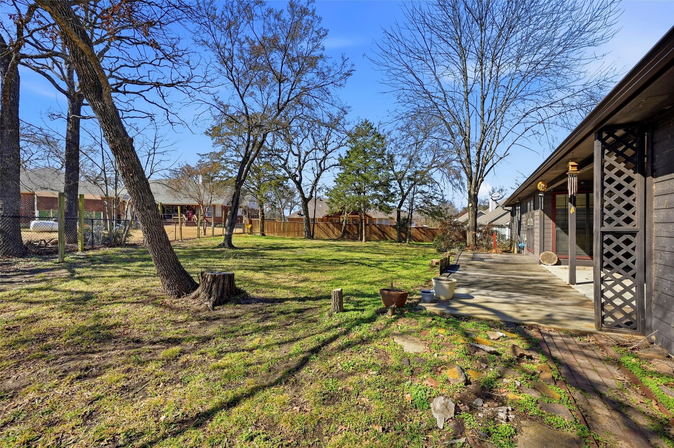 716 Kiowa Drive E Lake Kiowa TX 76240
