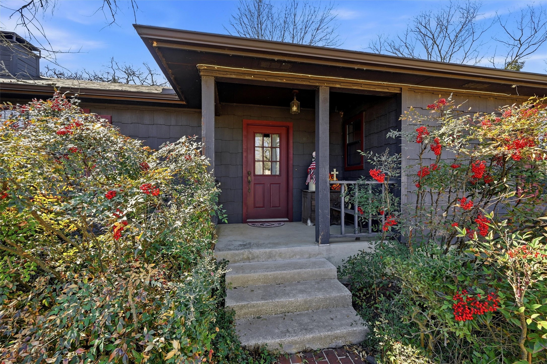 716 Kiowa Drive E Lake Kiowa TX 76240