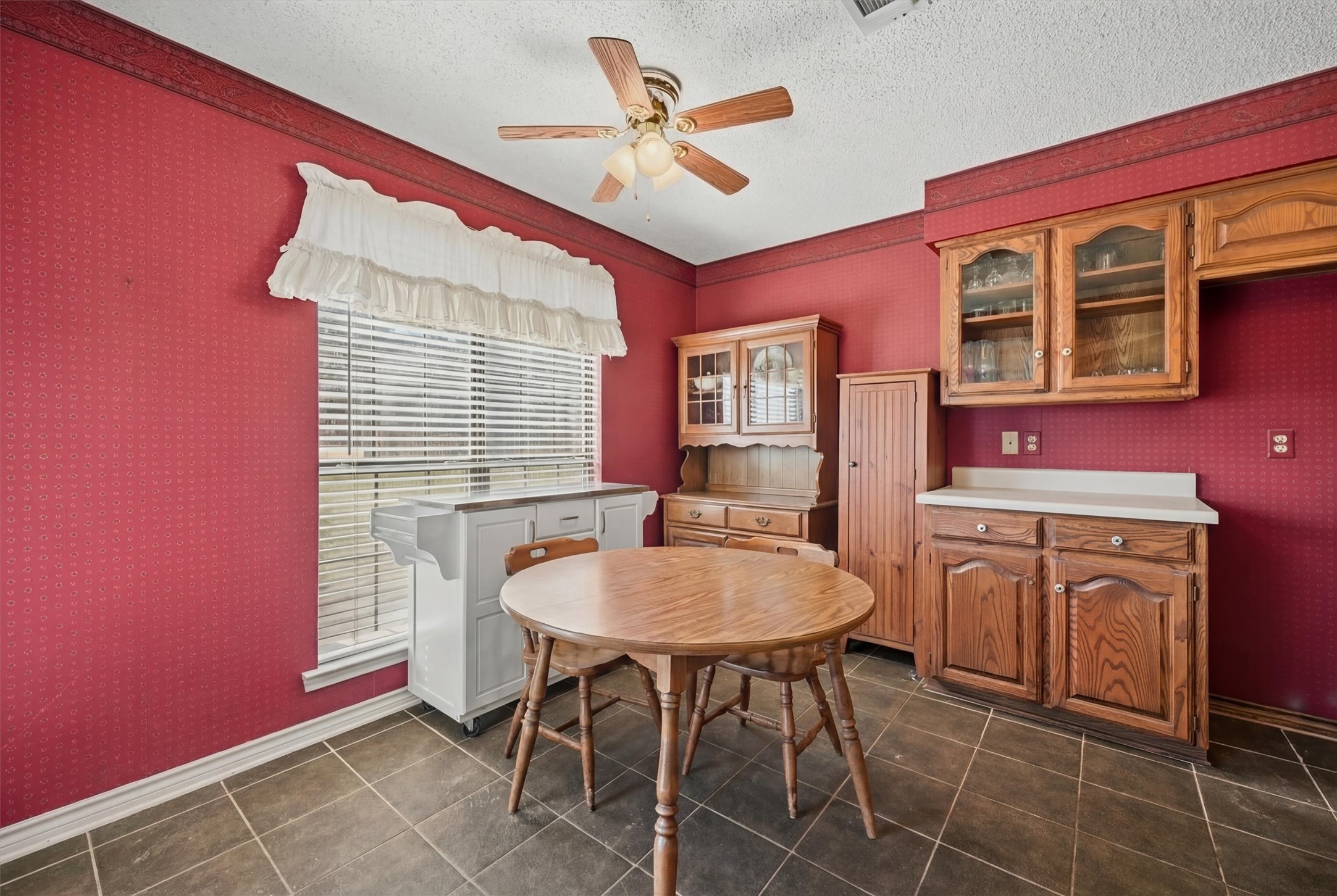 716 Kiowa Drive E Lake Kiowa TX 76240