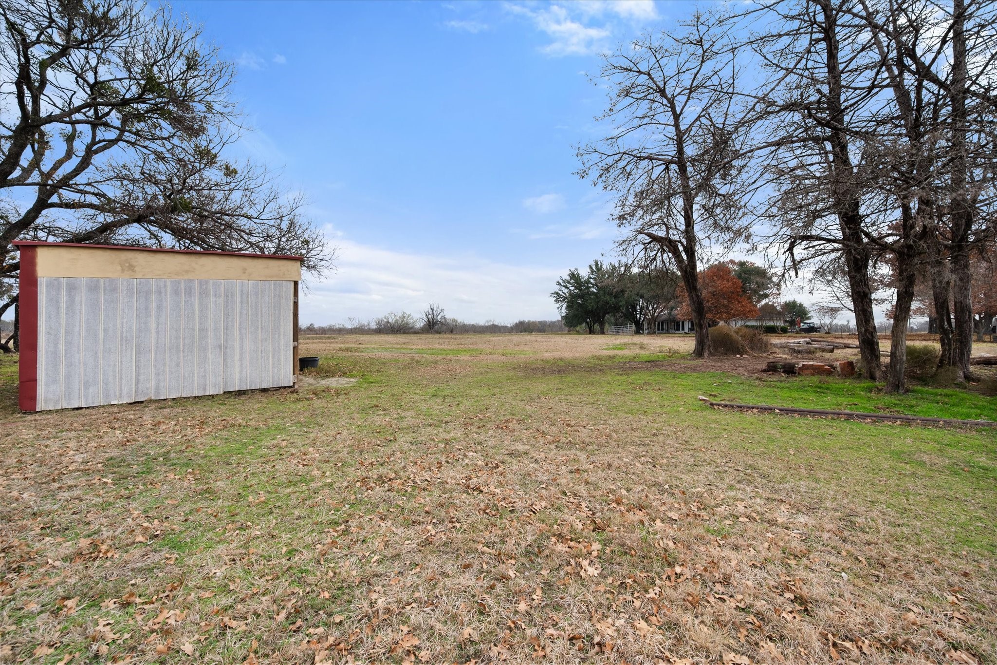9926 NW County Road 1390 Blooming Grove TX 76626