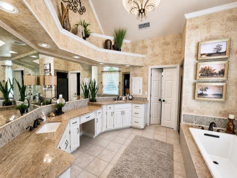 901 Glen Abbey Drive Mansfield TX 76063