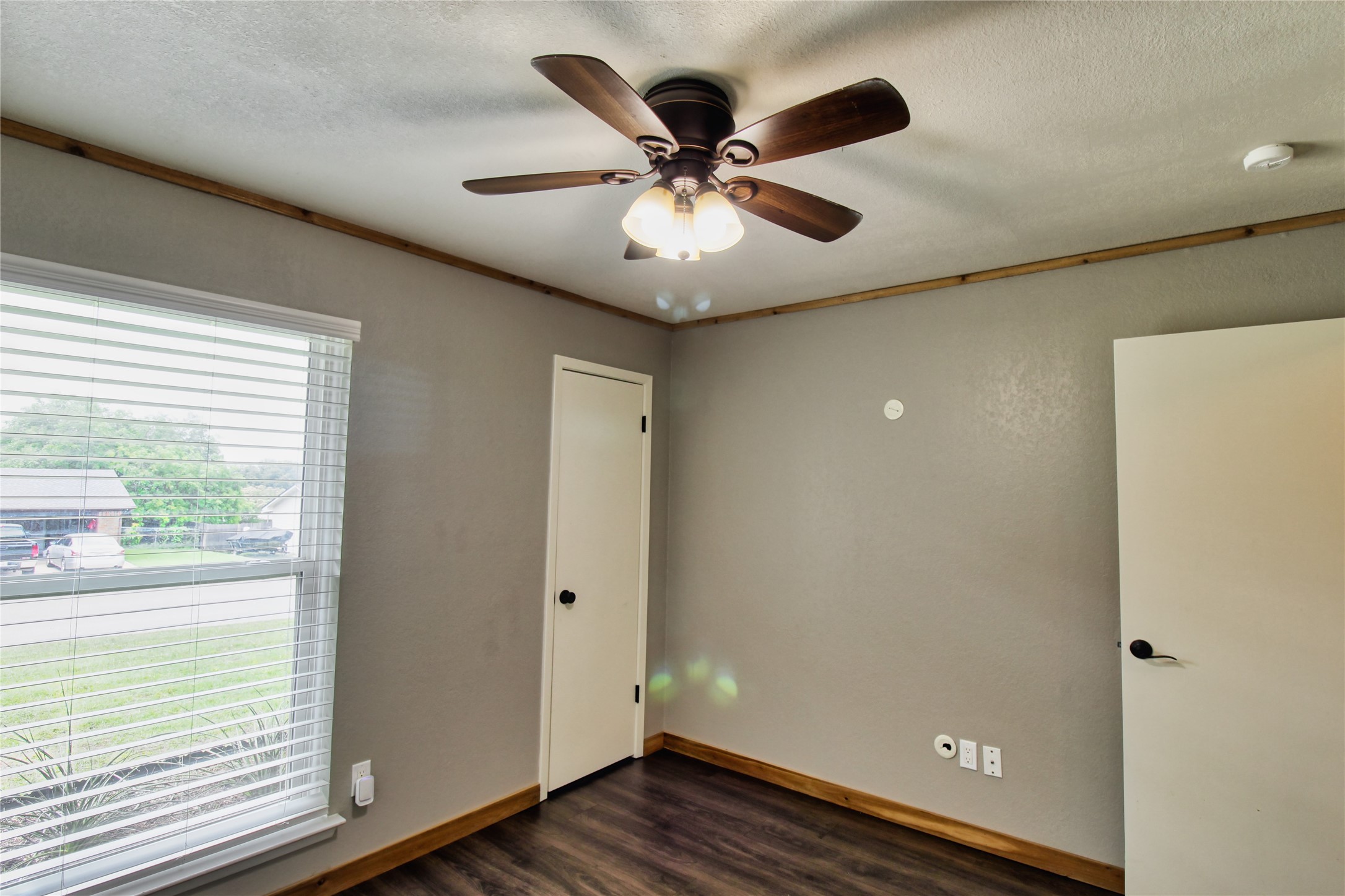 1214 Vivienne Street Weatherford TX 76086