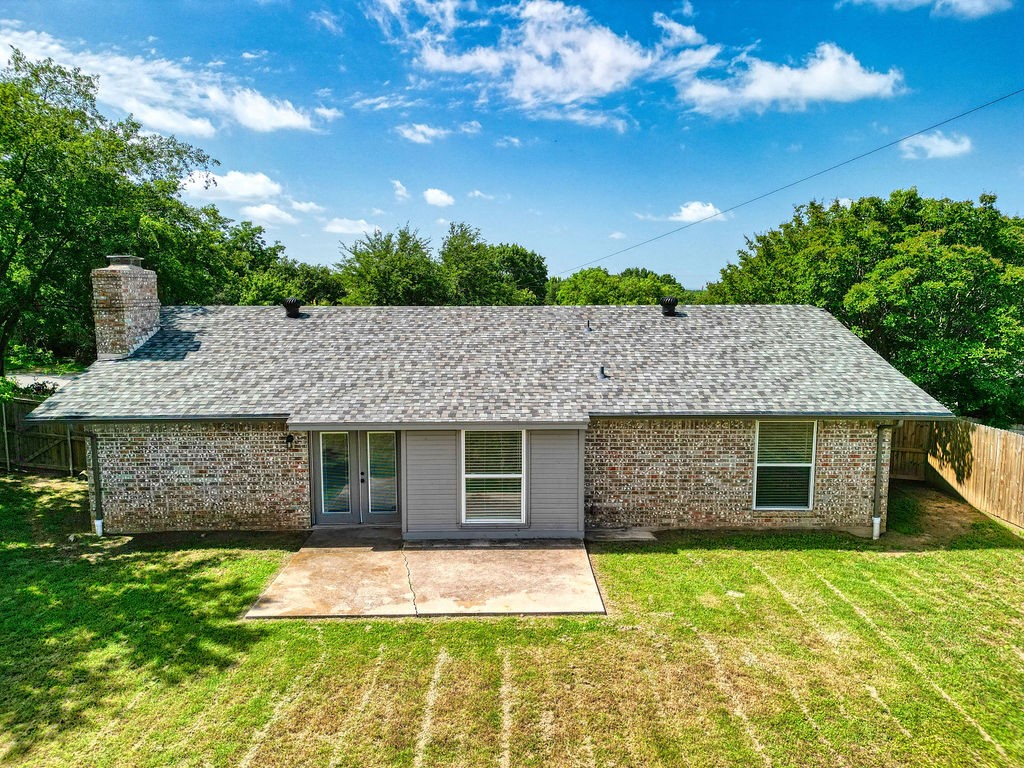 1214 Vivienne Street Weatherford TX 76086