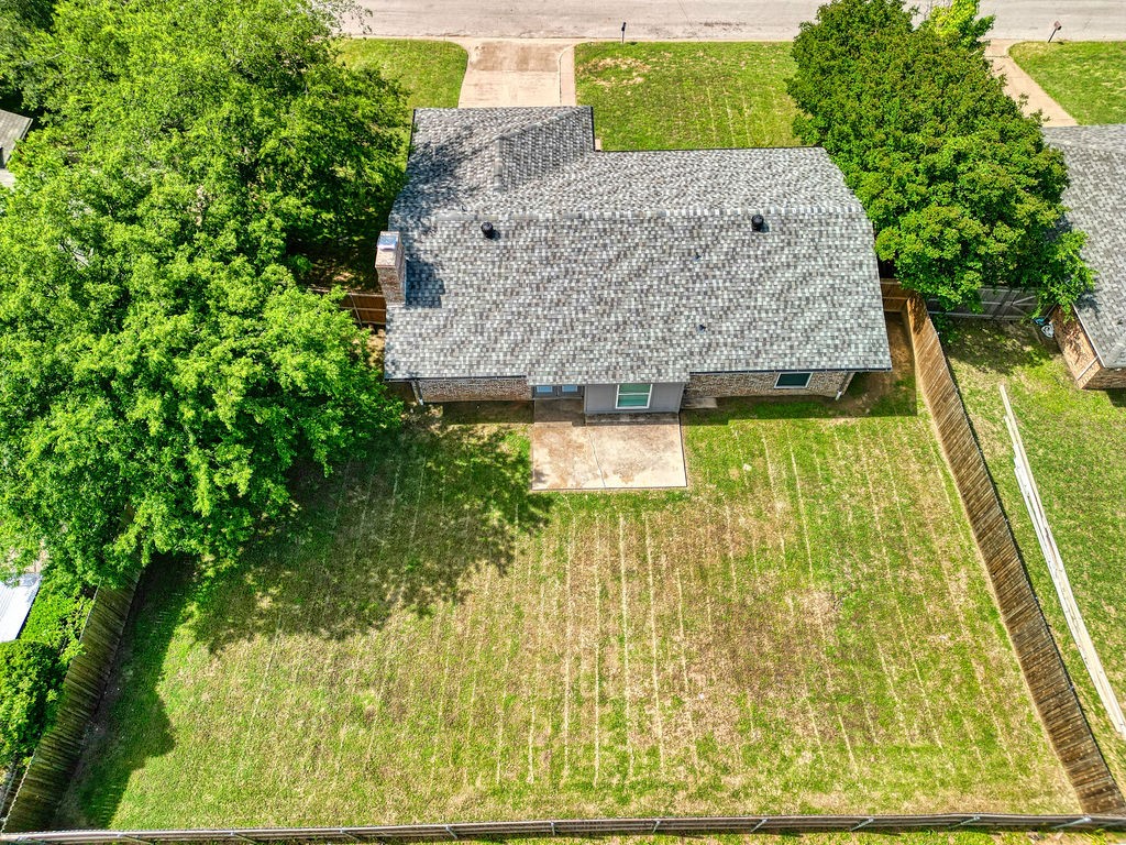 1214 Vivienne Street Weatherford TX 76086