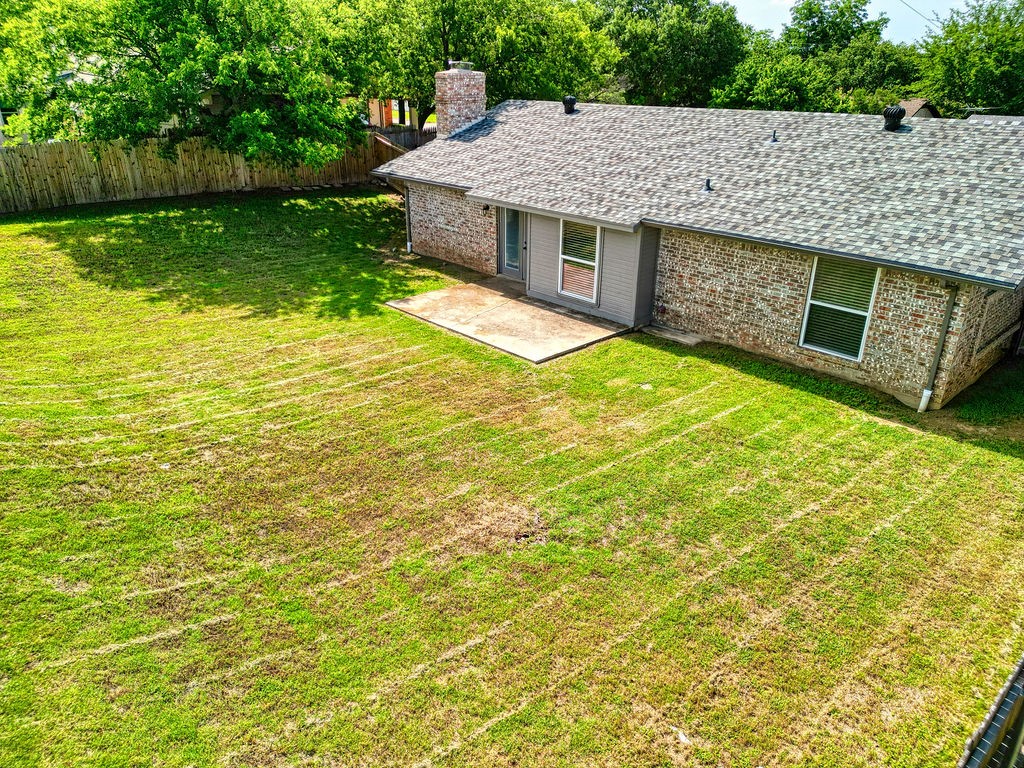 1214 Vivienne Street Weatherford TX 76086