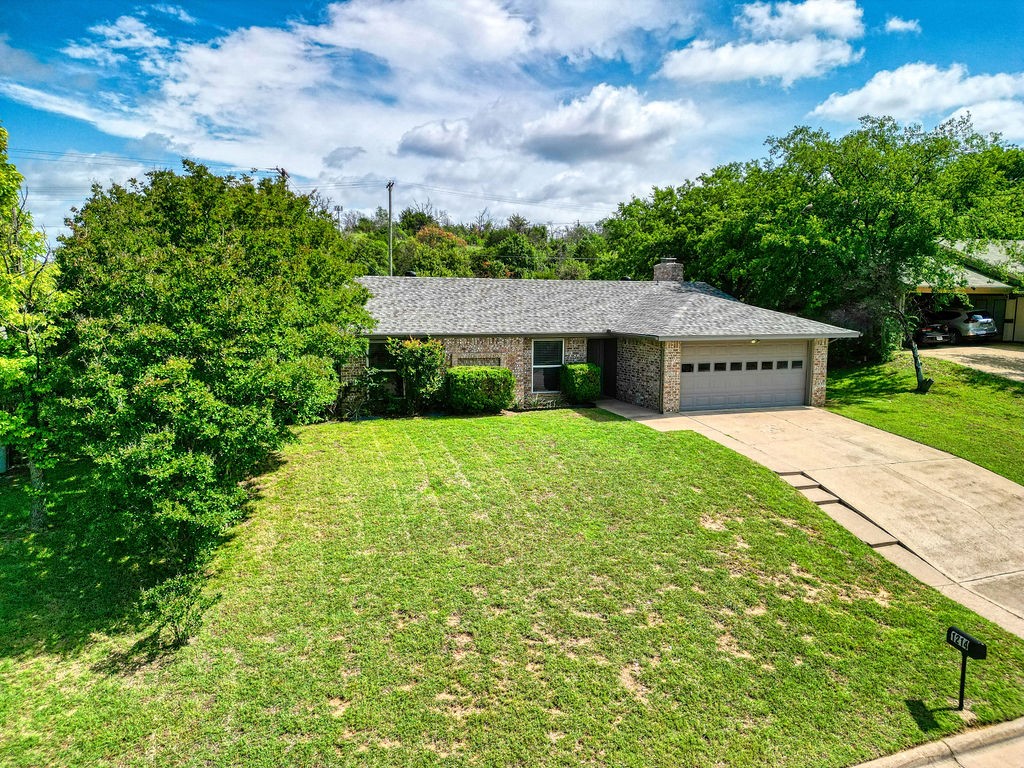 1214 Vivienne Street Weatherford TX 76086