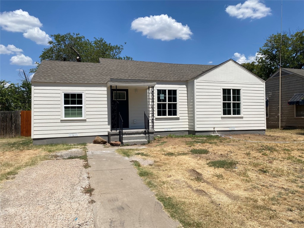 2412 Vine Street Brownwood TX 76801