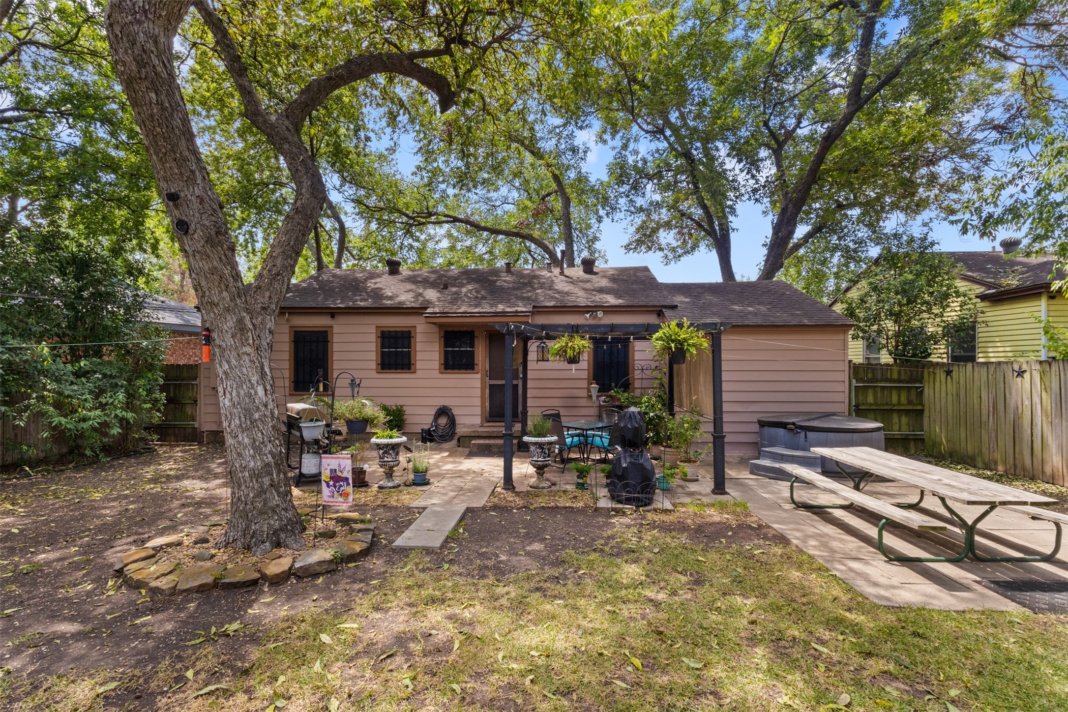 1703 Brandon Street Dallas TX 75208