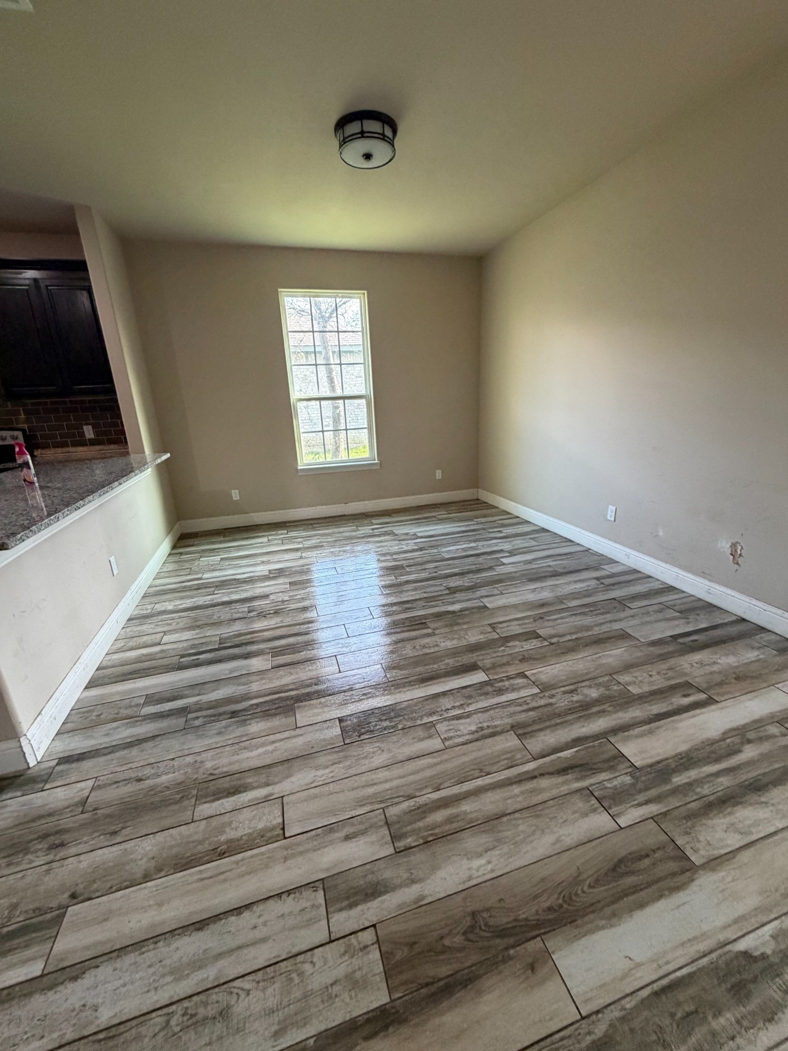 433 Sabine Avenue Cleburne TX 76031