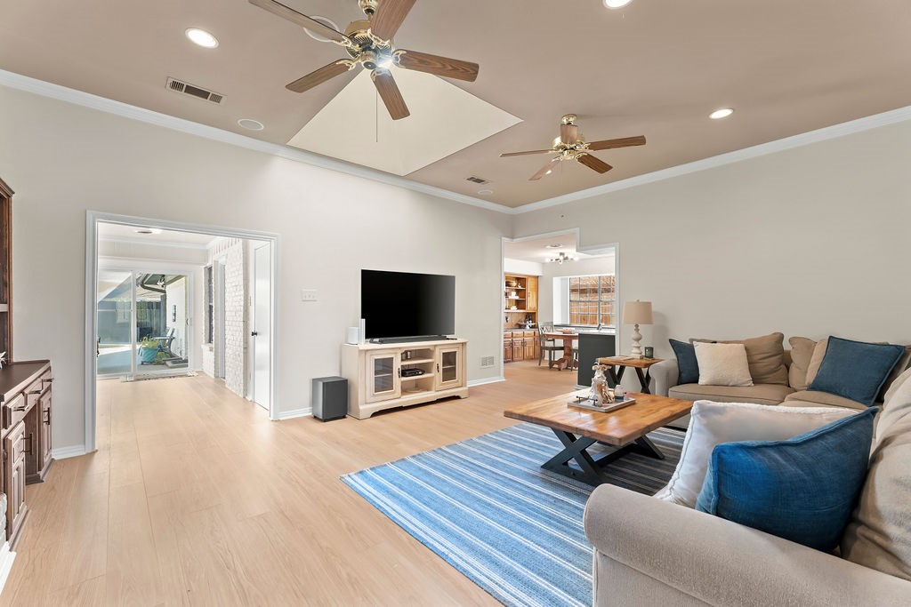 1114 Rainbow Drive Richardson TX 75081