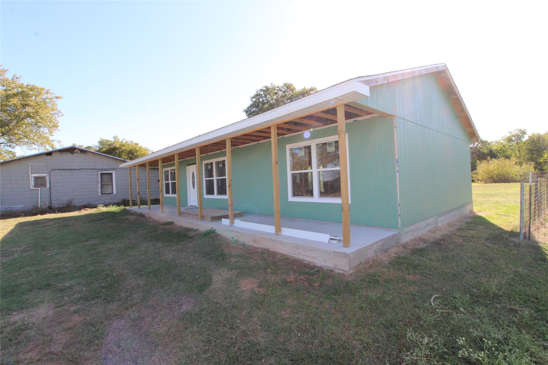 710 E Burleson Avenue Mart TX 76664