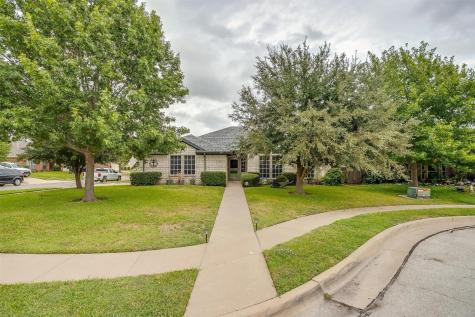 908 Golden Aster Court Burleson TX 76028
