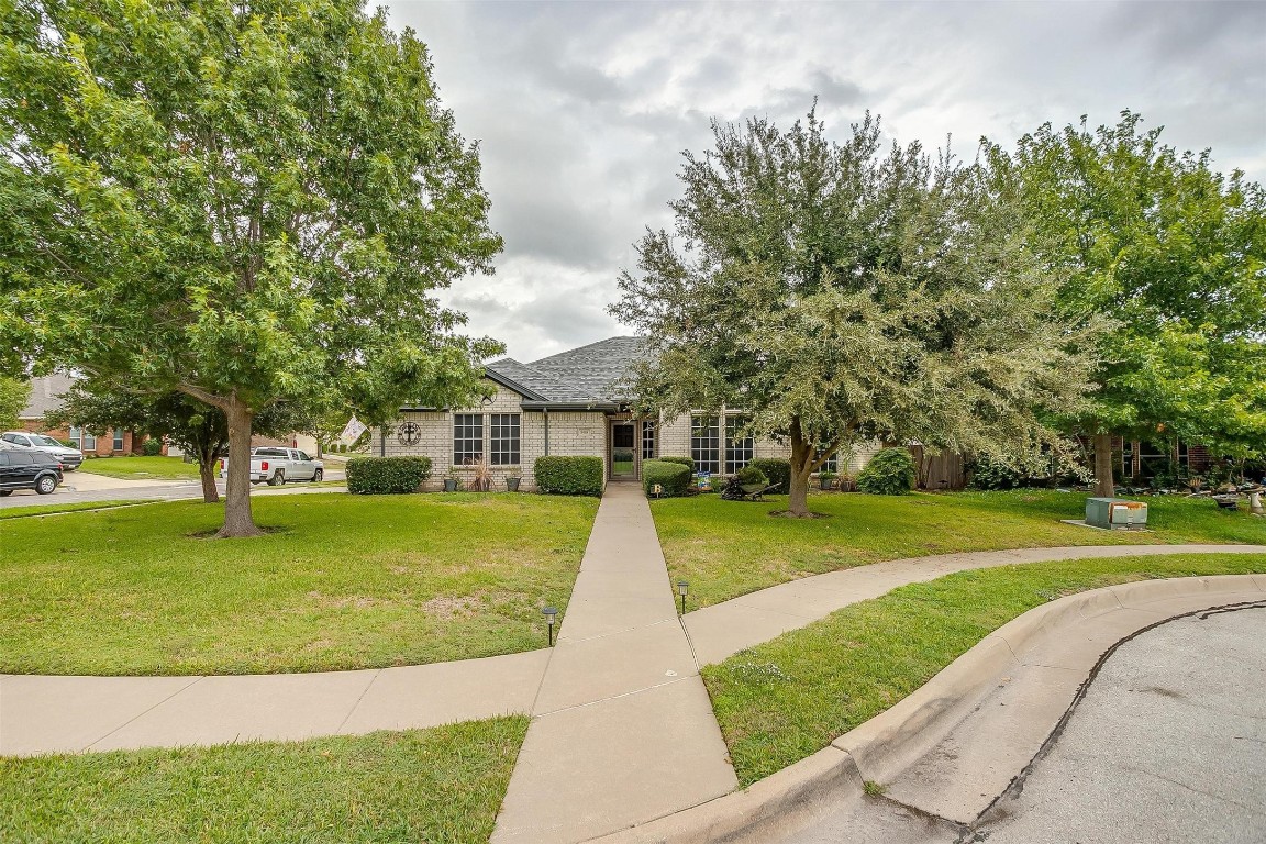908 Golden Aster Court Burleson TX 76028