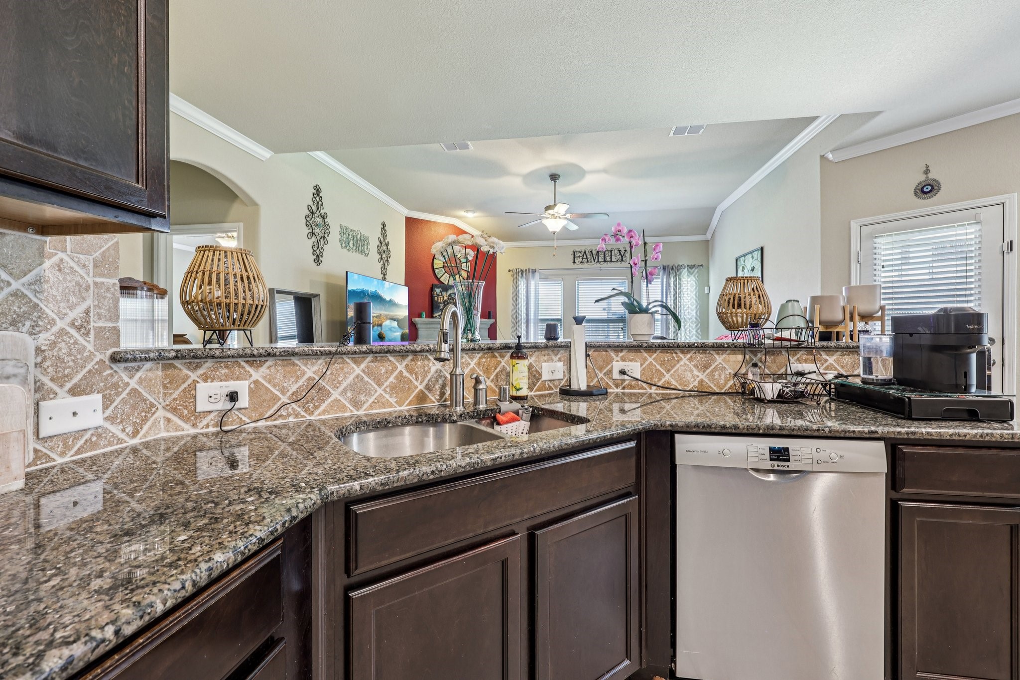 1332 Foxglove Lane Burleson TX 76028