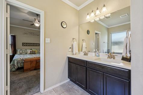 1332 Foxglove Lane Burleson TX 76028