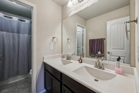 1332 Foxglove Lane Burleson TX 76028