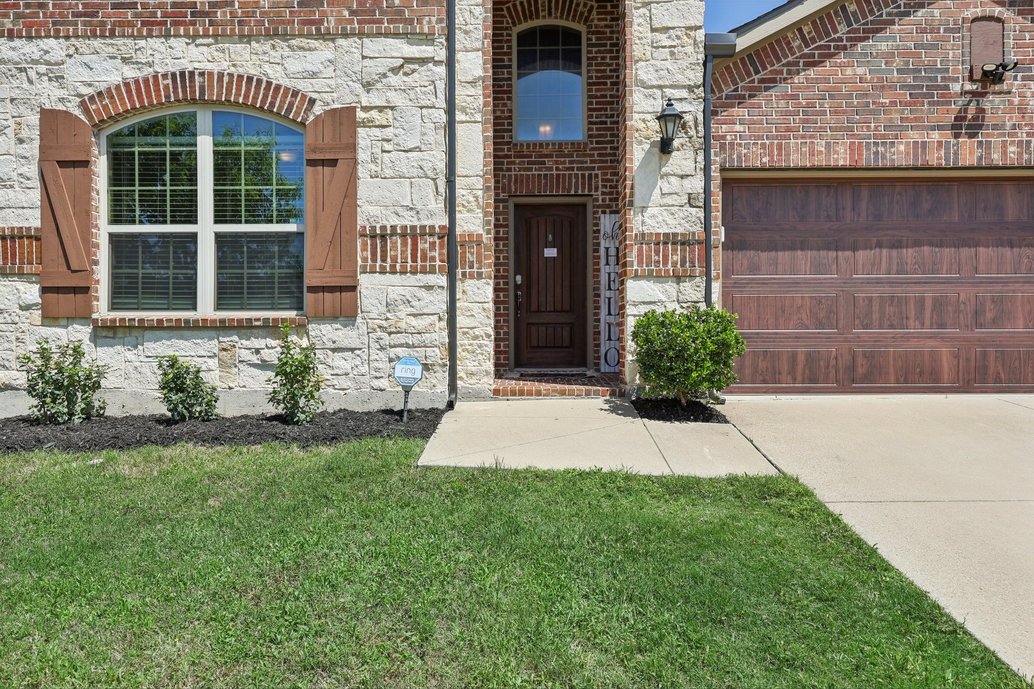 1332 Foxglove Lane Burleson TX 76028