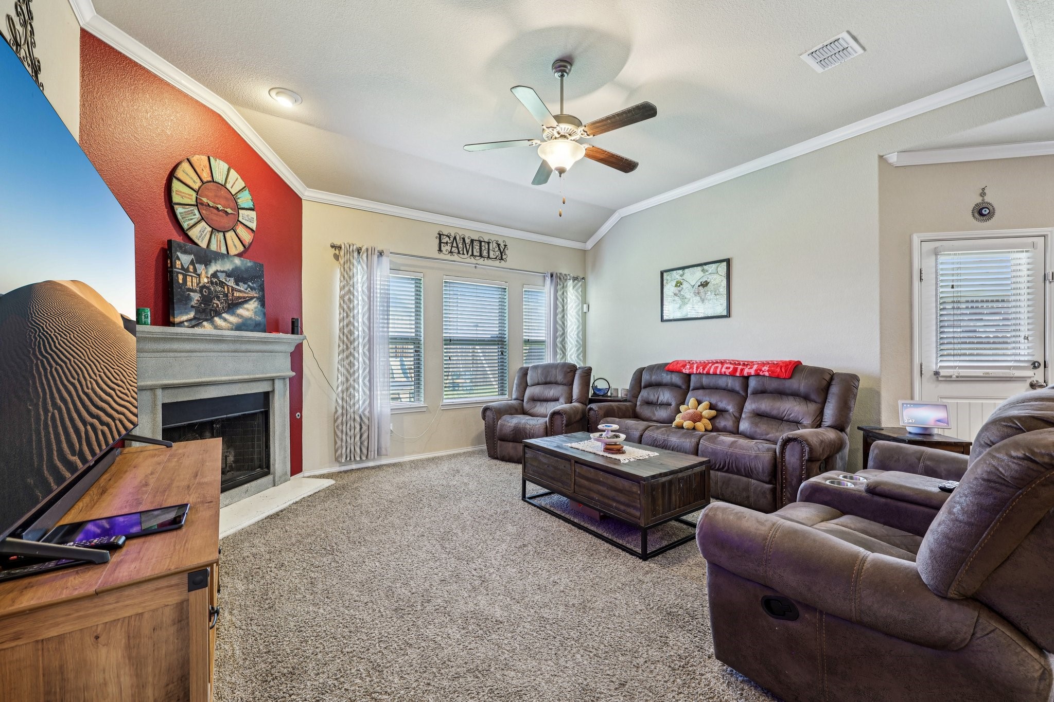 1332 Foxglove Lane Burleson TX 76028