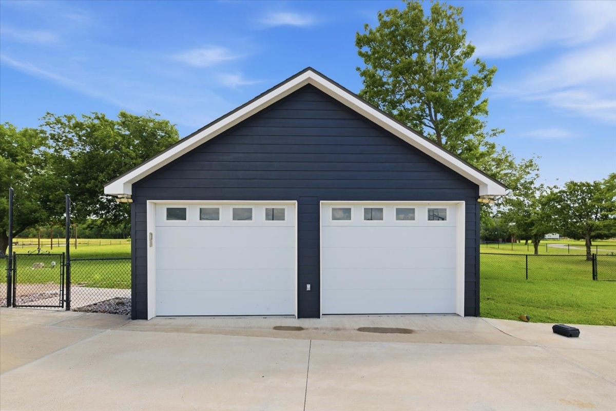 2207 Southwinds Drive Lorena TX 76655