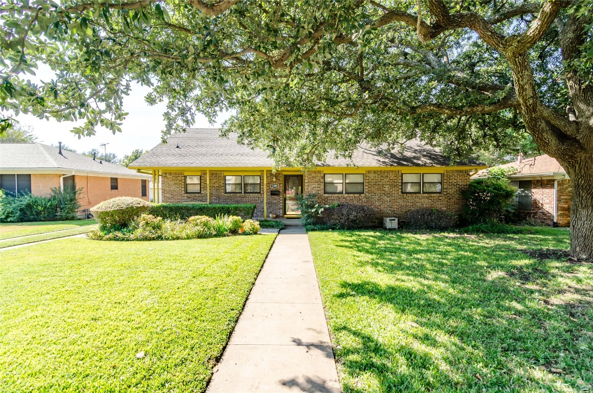 1309 N Morris Street Mckinney TX 75069