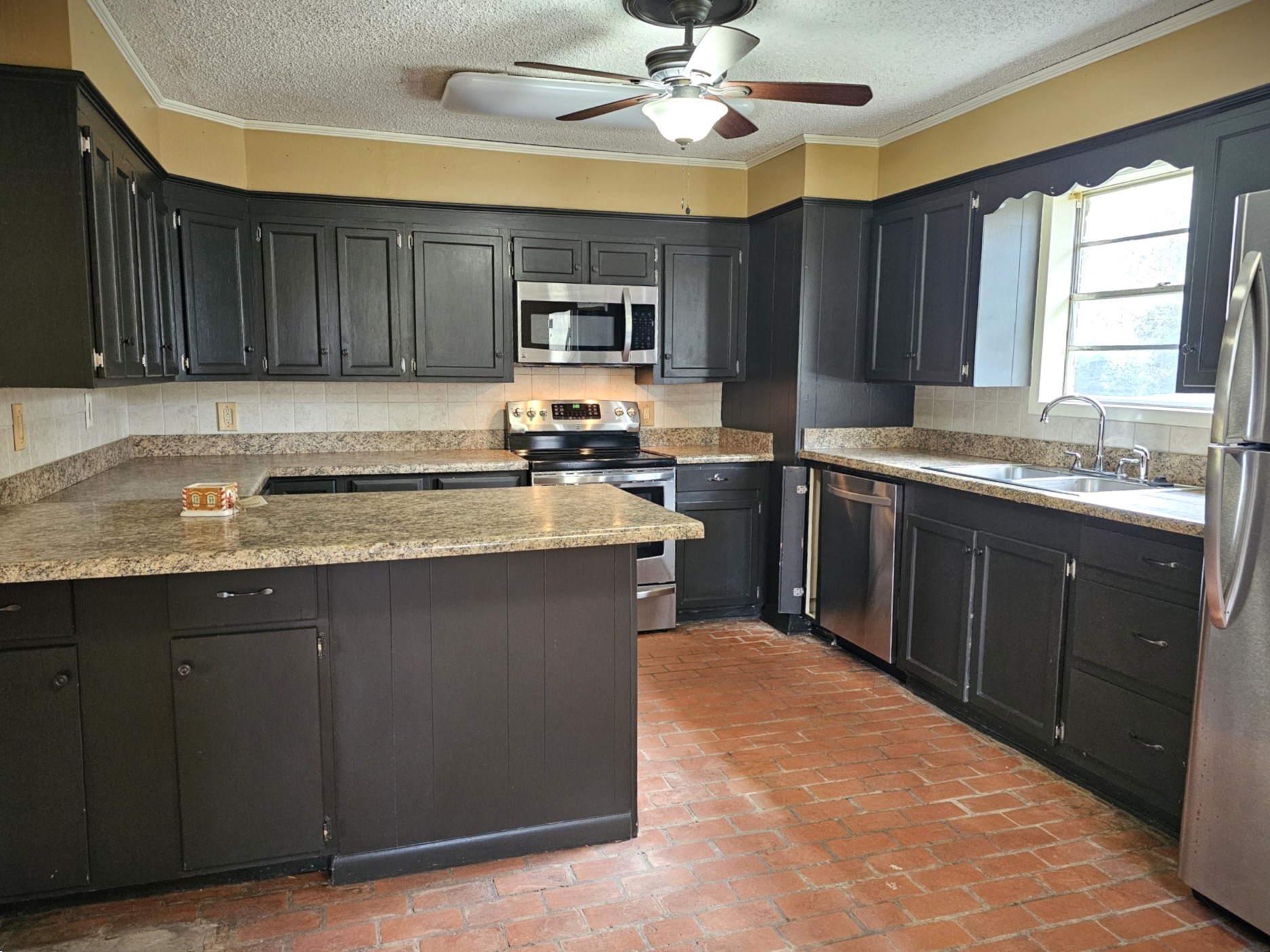 5779 N Cape Drive Chandler TX 75758